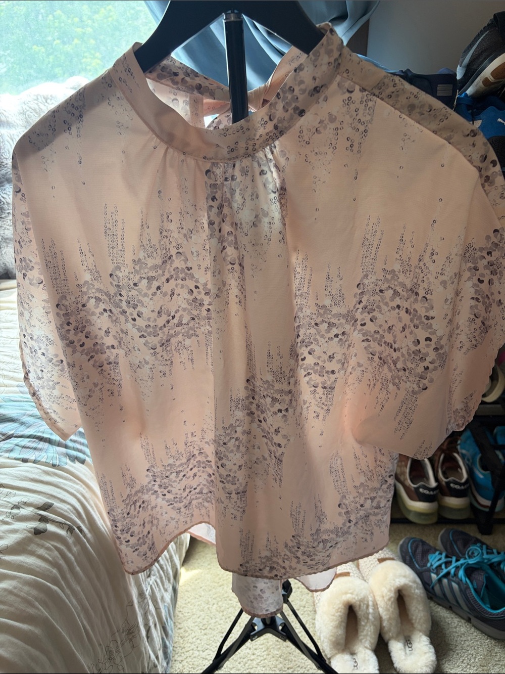SHEIN Light Pink Short-Sleeve Patterned Blouse